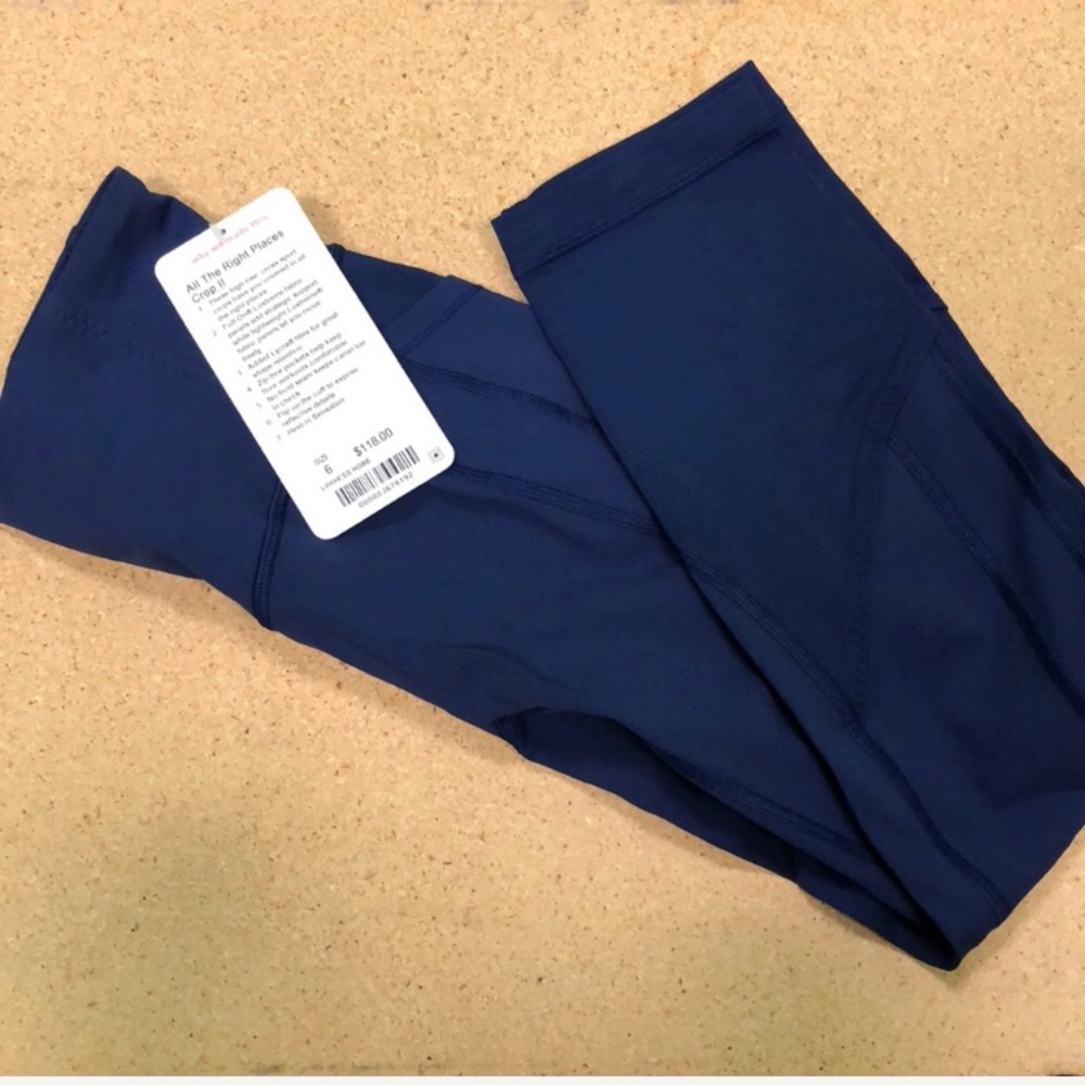 Lululemon all the right places crop